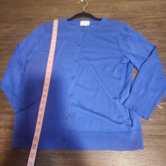 Caslon Crew neck Button Up Cardigan Blue Med- Hole in sleeve - Picture 2 of 10